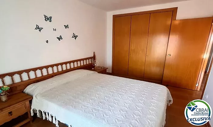 GRAN RESERVA 2-bedroom apartment with swimming pools, gardens and tourist licence, just 100 metres from the beach