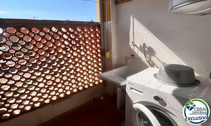 GRAN RESERVA 2-bedroom apartment with swimming pools, gardens and tourist licence, just 100 metres from the beach