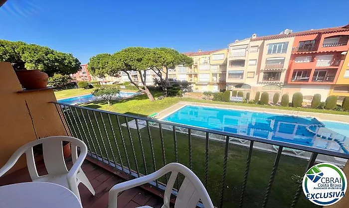 GRAN RESERVA 2-bedroom apartment with swimming pools, gardens and tourist licence, just 100 metres from the beach
