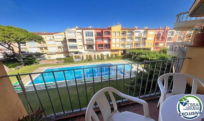 GRAN RESERVA 2-bedroom apartment with swimming pools, gardens and tourist licence, just 100 metres from the beach