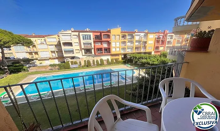 GRAN RESERVA 2-bedroom apartment with swimming pools, gardens and tourist licence, just 100 metres from the beach