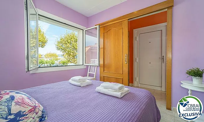 BAHIA Apartment with terrace and outdoor parking space in an excellent location, just 150 m from the beach and with a tourist rental licence