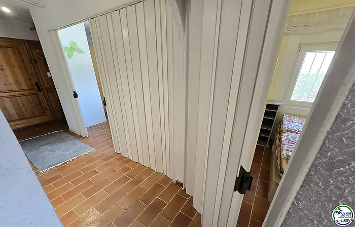 14x3.70 m Private Mooring Before the Bridges with Apartment & Parking