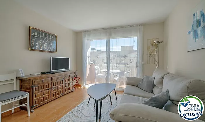 Penthouse central avec solarium privé et vue mer à Empuriabrava