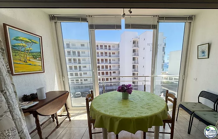 Studio with terrace 30 m from the beach — 4th floor, Salatar, Roses