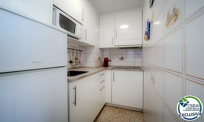 Apartment ideally located on the seafront in Empuriabrava