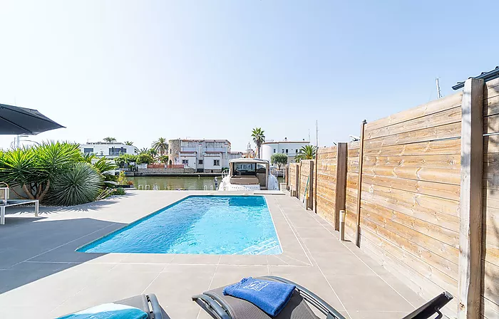 Elegant Waterfront villa with pool, private mooring and direct canal access in Santa Margarita