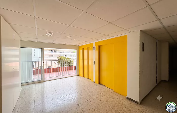 Studio with pool and lateral sea views — Santa Margarida, Roses