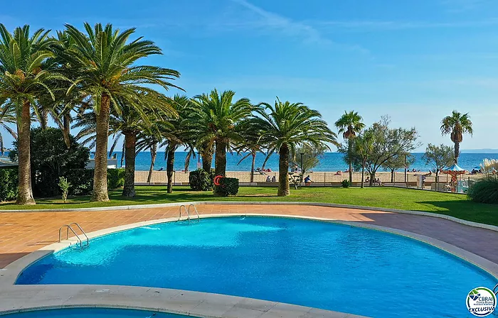 Studio with pool and lateral sea views — Santa Margarida, Roses