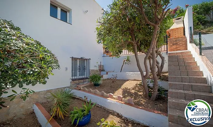 Exclusiva villa con espectaculares vistas panorámicas al mar en El Port de la Selva