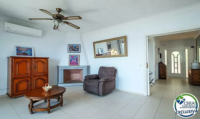 Exclusiva villa con espectaculares vistas panorámicas al mar en El Port de la Selva