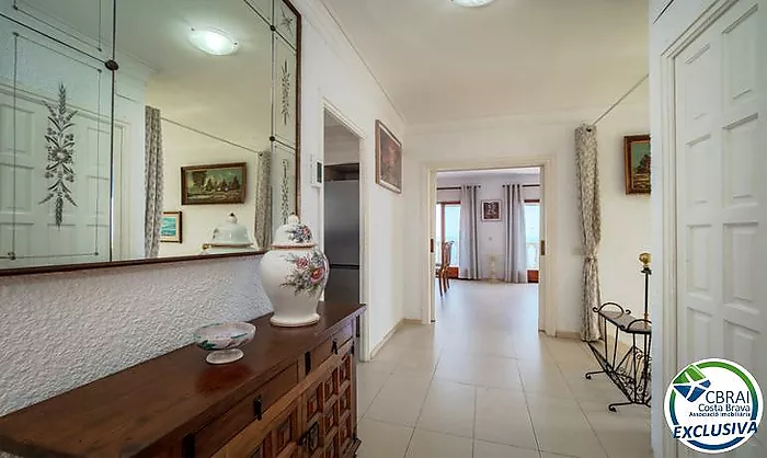 Exclusiva villa con espectaculares vistas panorámicas al mar en El Port de la Selva