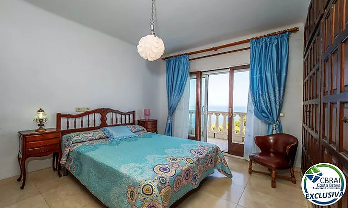 Exclusiva villa con espectaculares vistas panorámicas al mar en El Port de la Selva