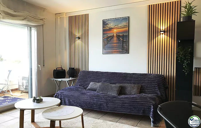 Appartement de 3 chambres avec piscine et parking privé à Santa Margarita Roses