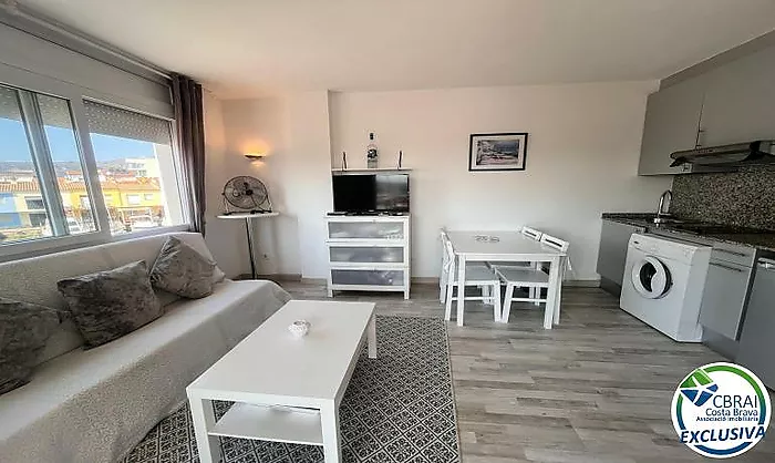 PORT CANIGÓ II Elegante apartamento de 1 dormitorio con terraza y vistas al canal