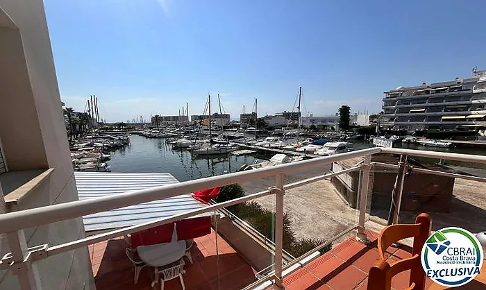 PORT CANIGÓ II Elegante apartamento de 1 dormitorio con terraza y vistas al canal