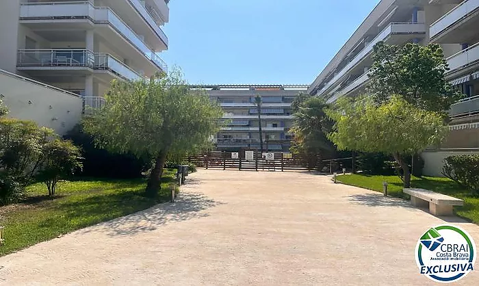 PORT CANIGÓ II Elegante apartamento de 1 dormitorio con terraza y vistas al canal