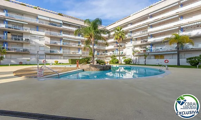 PORT CANIGÓ II Elegante apartamento de 1 dormitorio con terraza y vistas al canal