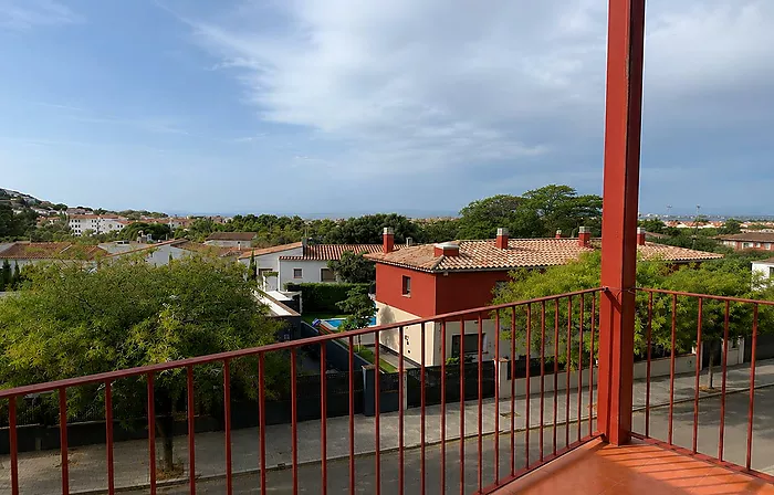 PRECIOSO APARTAMENTO EN MAS OLIVA DE ROSAS