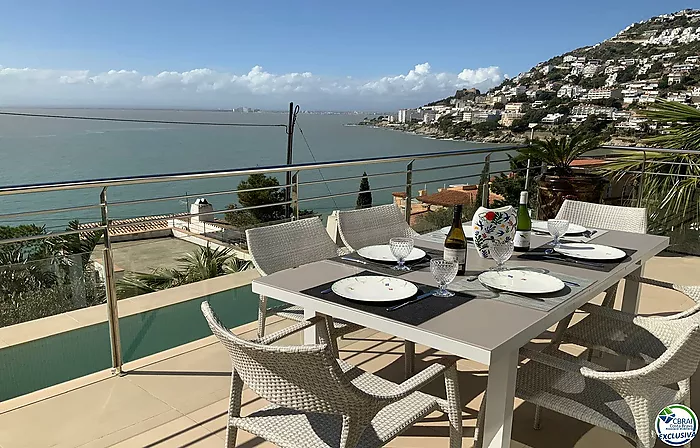 Casa en Roses, 3 habitaciones, 250 m2