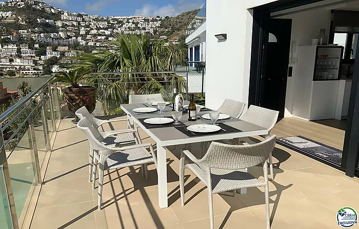 Casa en Roses, 3 habitaciones, 250 m2