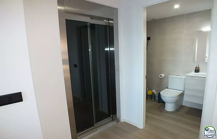 Casa en Roses, 3 habitaciones, 250 m2