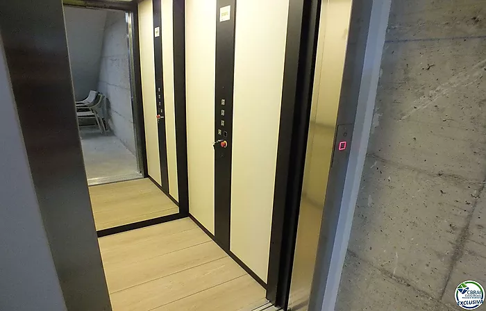 Casa en Roses, 3 habitaciones, 250 m2