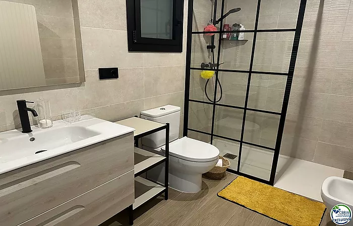 Casa en Roses, 3 habitaciones, 250 m2