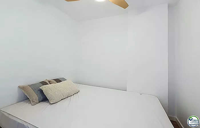 Apartamento en primera línea de mar en Empuriabrava