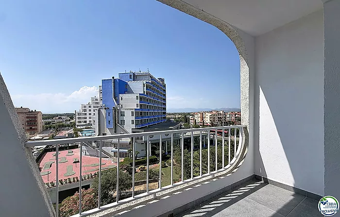 Apartamento en primera línea de mar en Empuriabrava