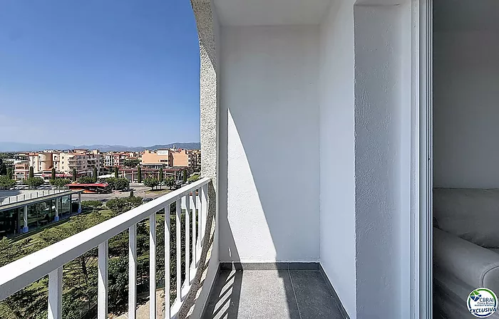 Apartamento en primera línea de mar en Empuriabrava