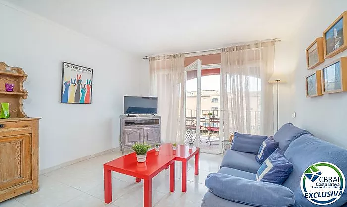 GRAN RESERVA Encantador apartamento a solo 50 metros de la playa, con piscinas, jardines comunitarios y licencia turística