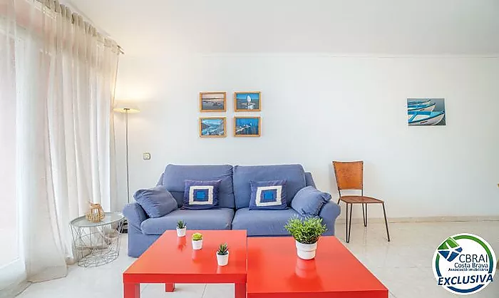 GRAN RESERVA Encantador apartamento a solo 50 metros de la playa, con piscinas, jardines comunitarios y licencia turística
