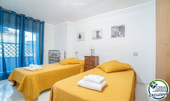 GRAN RESERVA Encantador apartamento a solo 50 metros de la playa, con piscinas, jardines comunitarios y licencia turística