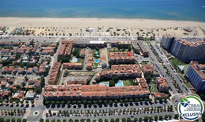 GRAN RESERVA Encantador apartamento a solo 50 metros de la playa, con piscinas, jardines comunitarios y licencia turística