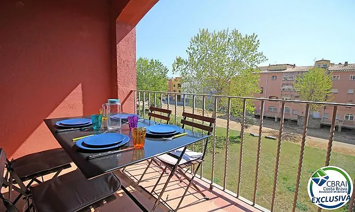 GRAN RESERVA Encantador apartamento a solo 50 metros de la playa, con piscinas, jardines comunitarios y licencia turística
