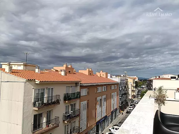 INCREIBLE Y MAGNIFIC APARTAMENT DUPLEX AL CENTRE DE ROSES amb llicència turística