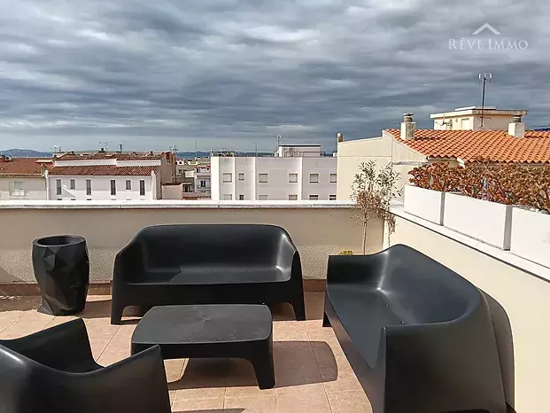 INCREIBLE Y MAGNIFIC APARTAMENT DUPLEX AL CENTRE DE ROSES amb llicència turística