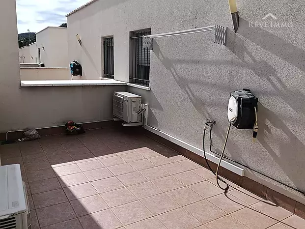 INCREIBLE Y MAGNIFIC APARTAMENT DUPLEX AL CENTRE DE ROSES amb llicència turística