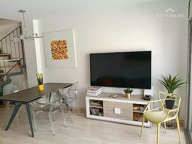 INCREIBLE Y MAGNIFIC APARTAMENT DUPLEX AL CENTRE DE ROSES amb llicència turística
