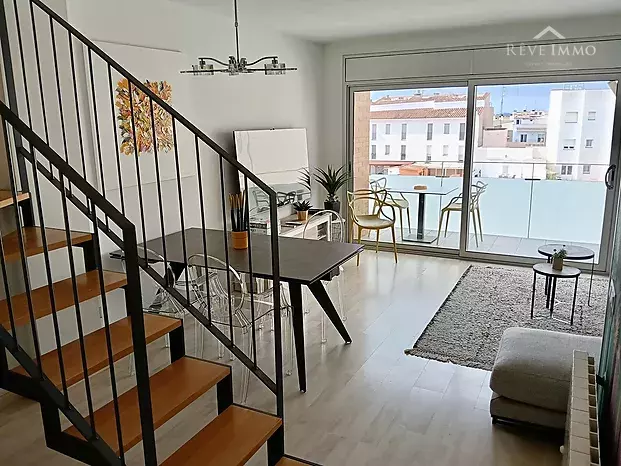 INCREIBLE Y MAGNIFIC APARTAMENT DUPLEX AL CENTRE DE ROSES amb llicència turística
