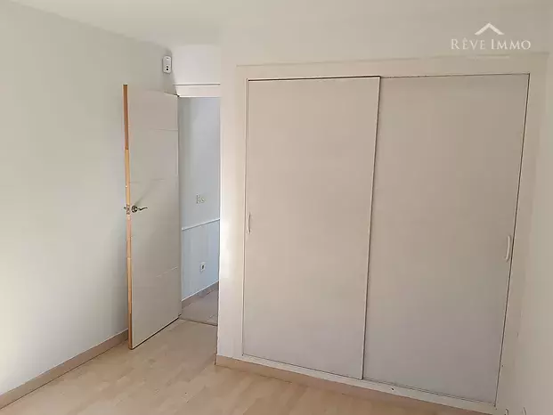 Casa d'una sola planta de 3 dormitoris amb piscina a Empuriabrava