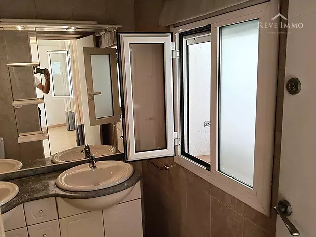 Casa d'una sola planta de 3 dormitoris amb piscina a Empuriabrava