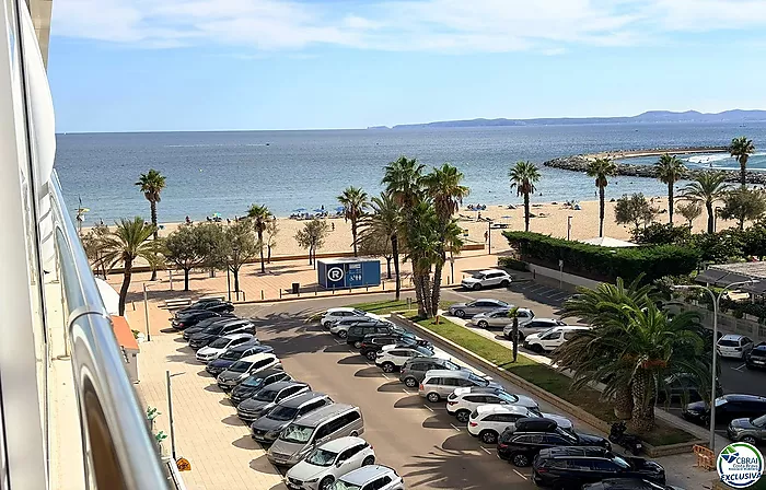 Première ligne de mer – Vue spectaculaire sur la mer et rénové