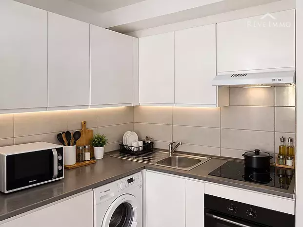 Bel Appartement avec terrasse et parking privé à Santa Margarita Rosas