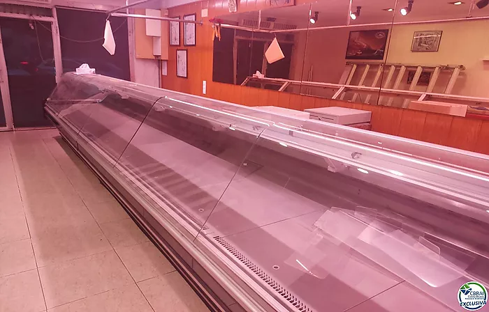 En venta local comercial, antigua carniceria.