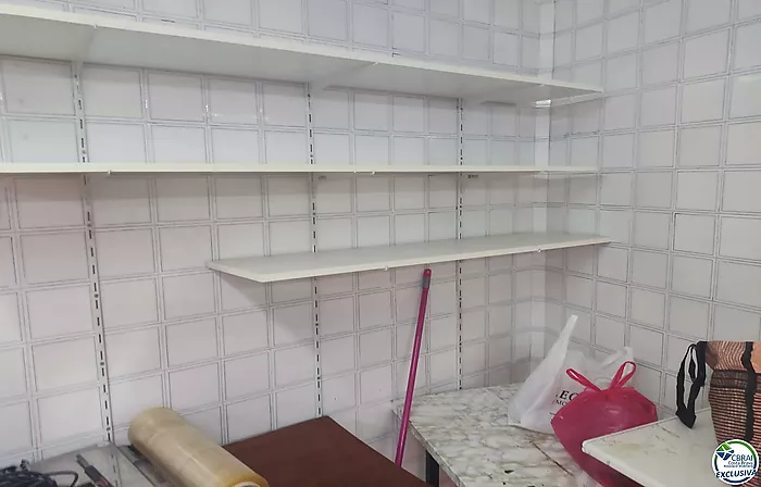 En venta local comercial, antigua carniceria.