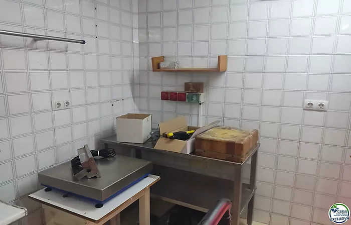 En venta local comercial, antigua carniceria.