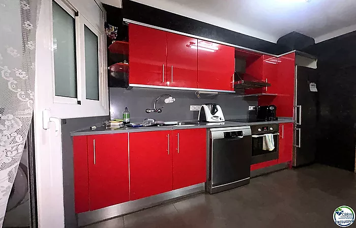 Piso reformado en el centro de Llançà, listo para entrar a vivir