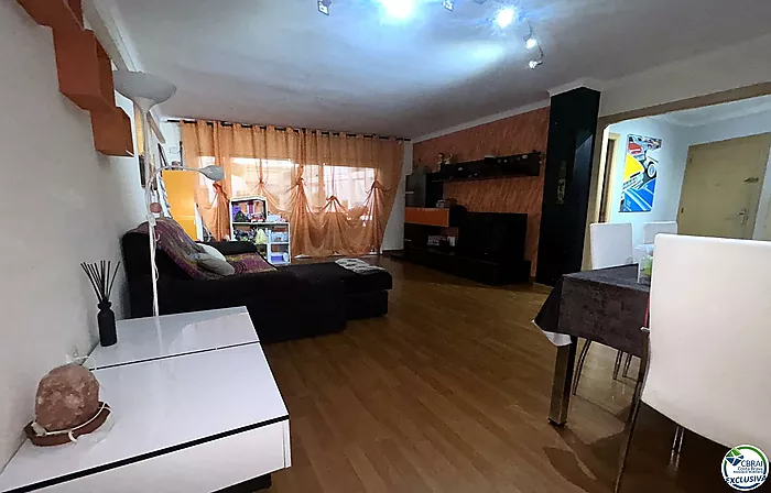 Piso reformado en el centro de Llançà, listo para entrar a vivir